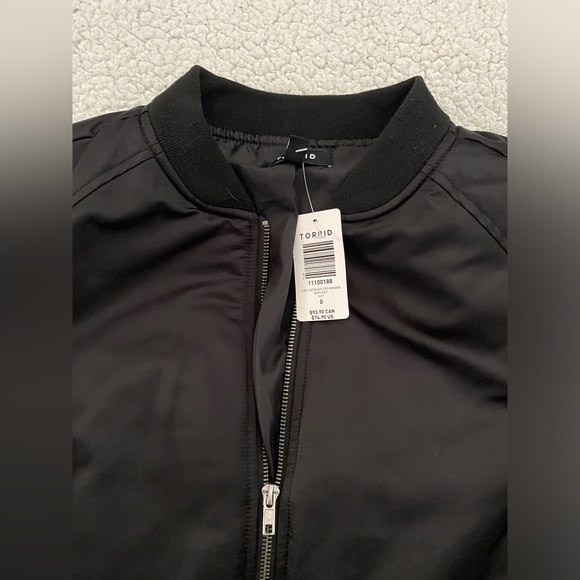 Torrid bomber jacket - Picture 2 of 3